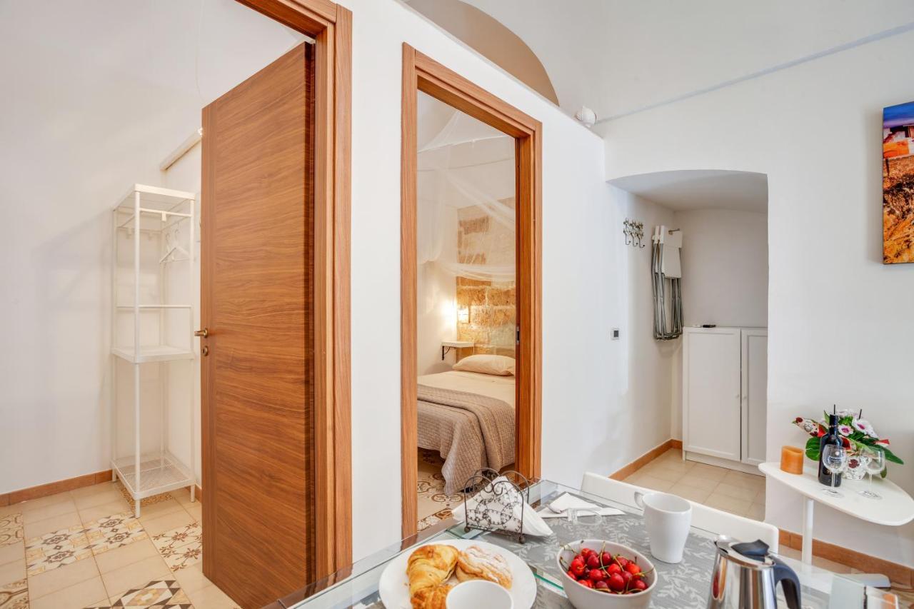Apartamento Tiny House 21 Bright Aparment Polignano a Mare Exterior foto