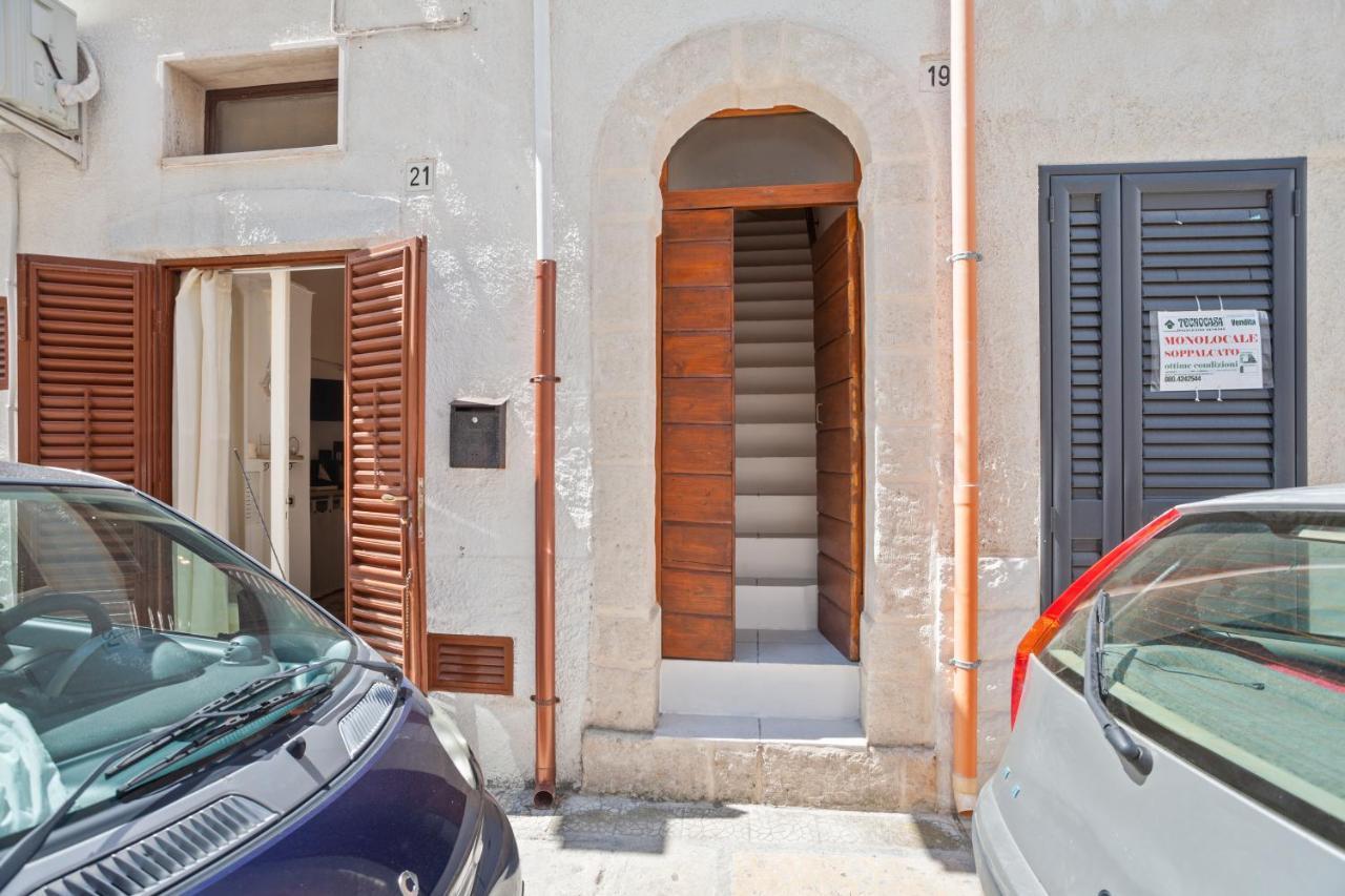 Apartamento Tiny House 21 Bright Aparment Polignano a Mare Exterior foto