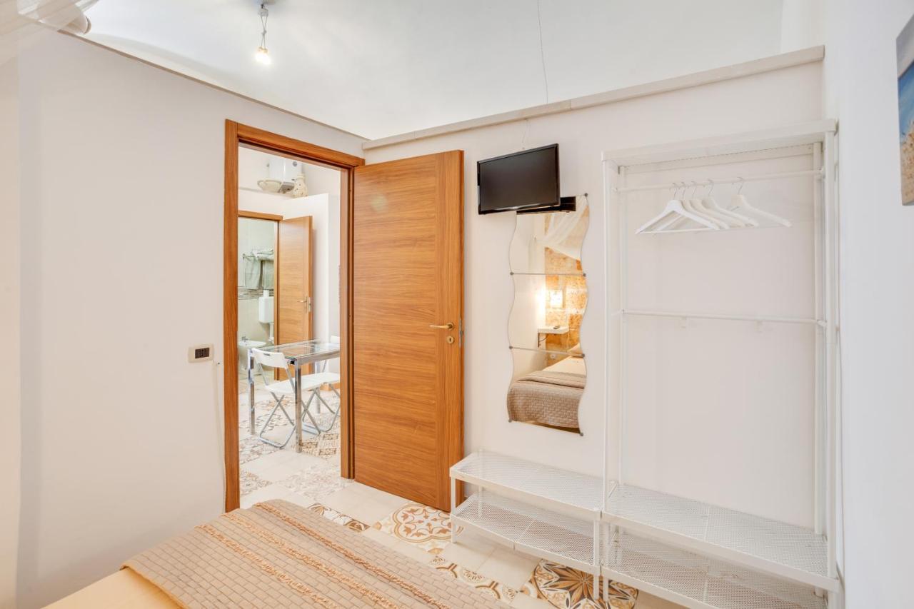 Apartamento Tiny House 21 Bright Aparment Polignano a Mare Exterior foto